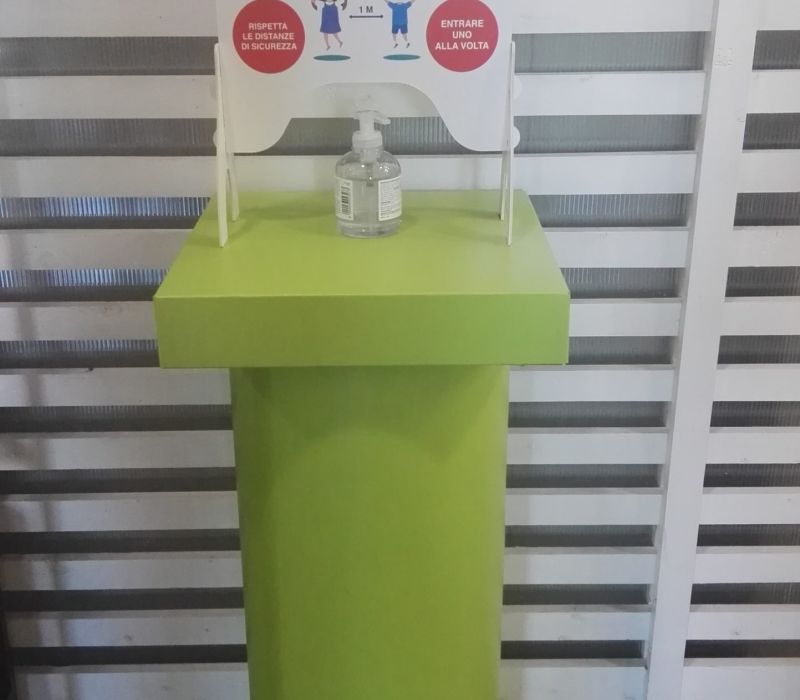 Colonnina igienizzante Eco-me scuola d'infanzia